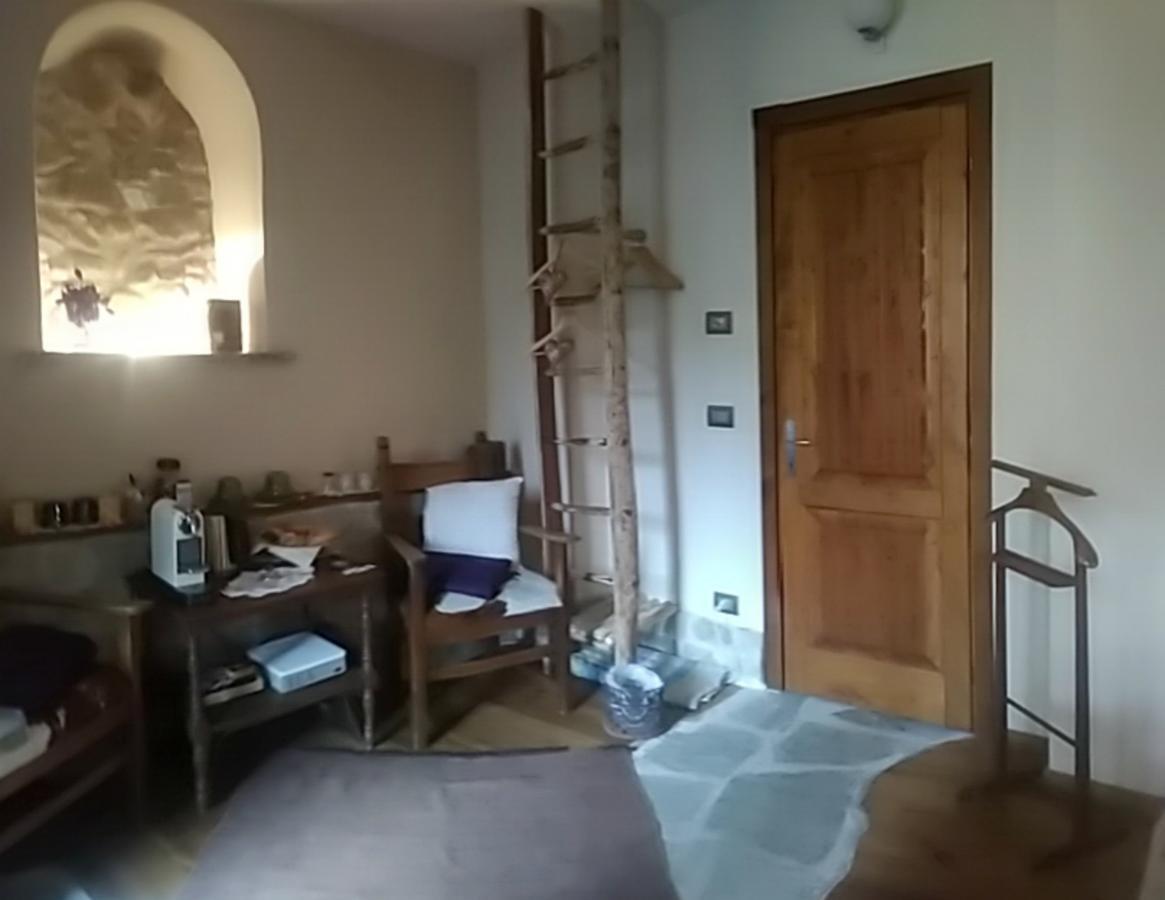 B&B L'Abric - Centro Storico Di Limonetto Лімоне-П'ємонте Екстер'єр фото